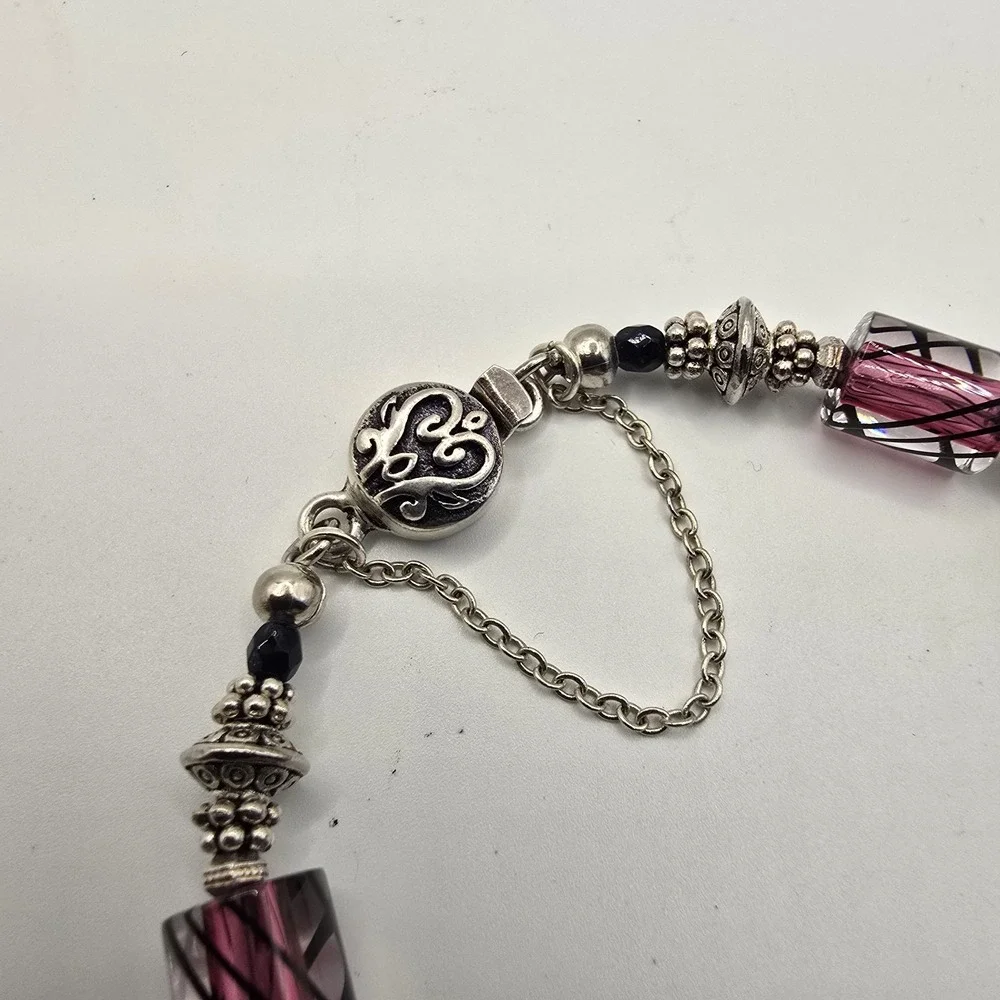 Purple Black Glass Bead Bracelet Silver Tone Toggle Clasp Artisan Style‎ 7.5